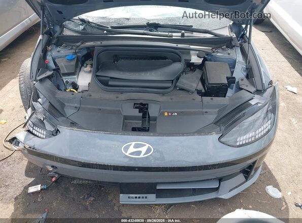 KMHM54AA9PA021995 2023 HYUNDAI IONIQ 6 Gray Widok z tyłu