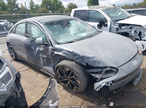 KMHM54AA9PA021995 2023 HYUNDAI IONIQ 6 Gray Widok wnętrza z tyłu
