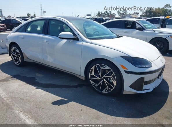 KMHM54AC3RA064233 2024 HYUNDAI IONIQ 6 Белый Передняя правая четверть