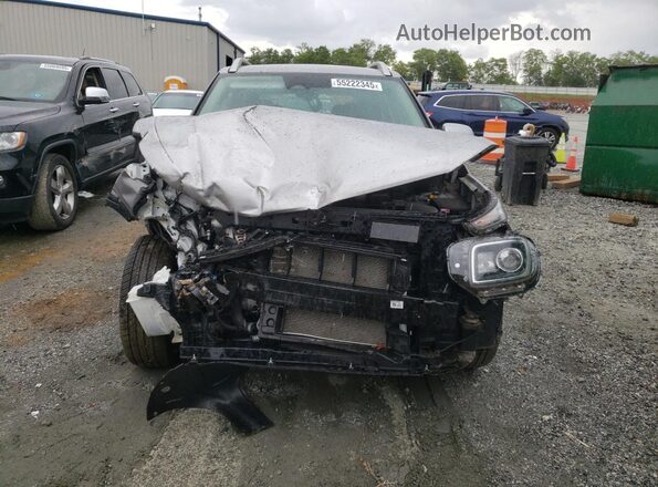 KMHRC8A31PU251713 2023 HYUNDAI VENUE Silver Front view