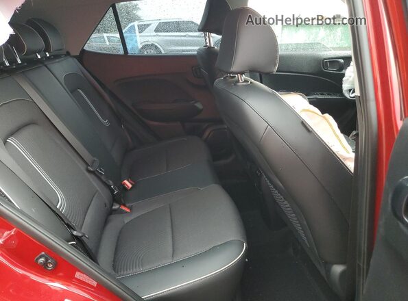 KMHRC8A32RU339088 2024 HYUNDAI VENUE Maroon უკანა სალონის ხედი
