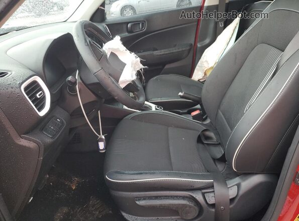 KMHRC8A32RU339088 2024 HYUNDAI VENUE Maroon წინა სალონის ხედი