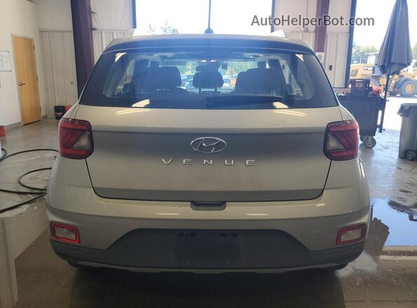 KMHRC8A32SU372632 2025 HYUNDAI VENUE Silver 