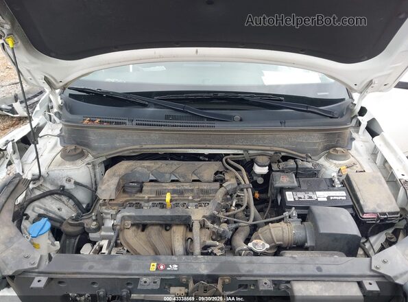 KMHRC8A33PU252068 2023 HYUNDAI VENUE Белый Вид сзади