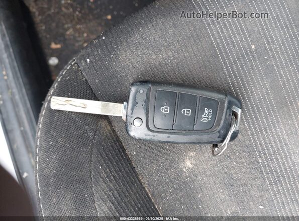 KMHRC8A33PU252068 2023 HYUNDAI VENUE Белый Вид панели приборов