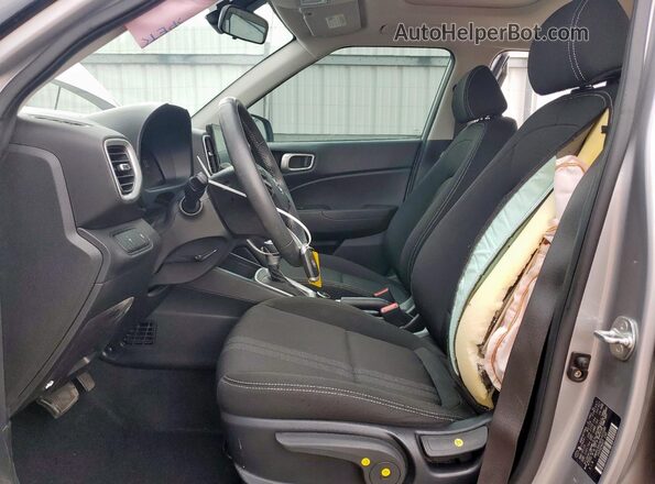 KMHRC8A34RU323586 2024 HYUNDAI VENUE Gray Вид салону спереду