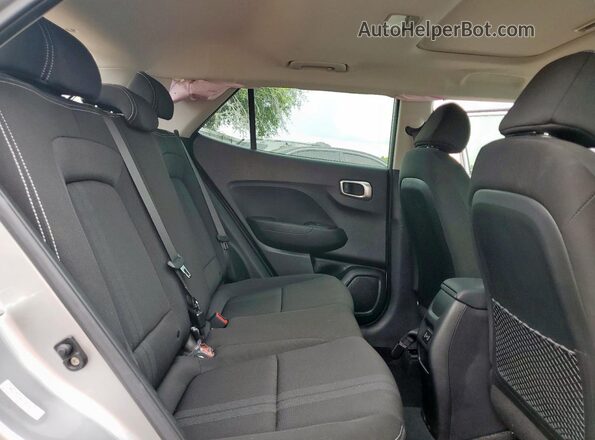 KMHRC8A34RU323586 2024 HYUNDAI VENUE Gray Вид задніх сидінь