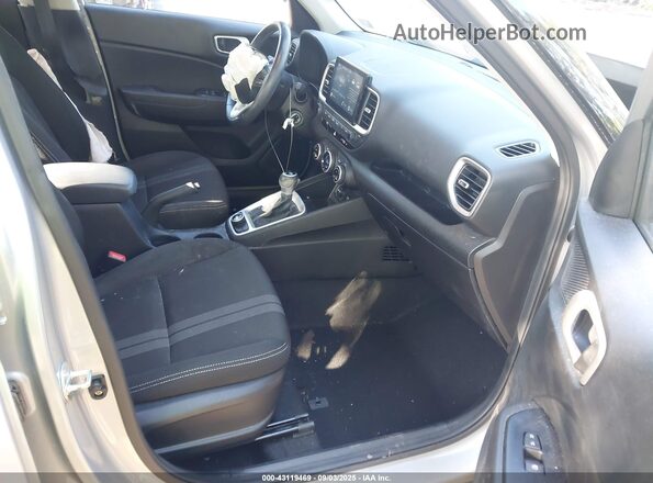 KMHRC8A35LU023210 2020 HYUNDAI VENUE Silver Vista interior delantera