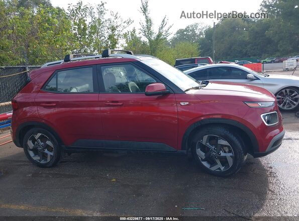 KMHRC8A38RU300294 2024 HYUNDAI VENUE Red Widok wnętrza z tyłu