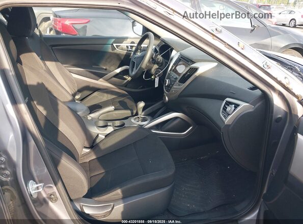 KMHTC6AD8GU248617 2016 HYUNDAI VELOSTER Gray Front interior view