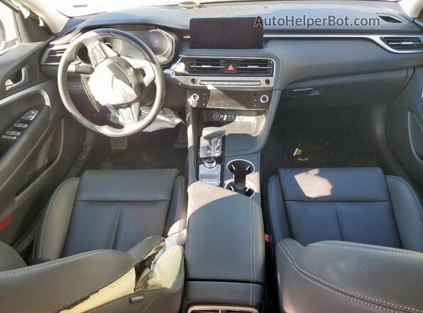KMTG34SC2SU148216 2025 GENESIS G70 Белый Вид панели приборов