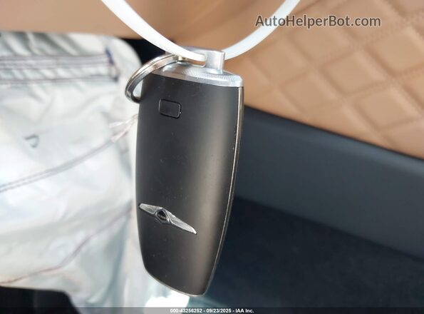 KMUHCESC6RU181543 2024 GENESIS GV80 Белый Вид панели приборов
