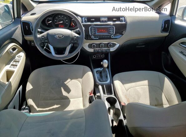 KNADM4A38H6020699 2017 KIA RIO Белый Вид панели приборов