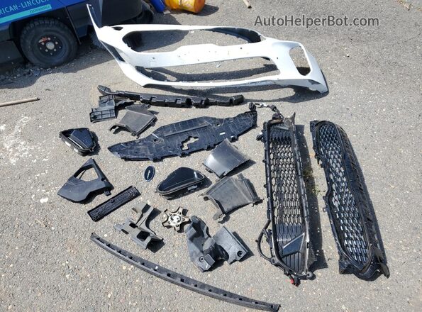 KNAE35LC8L6077391 2020 KIA STINGER Белый Вид подкапотного пространства