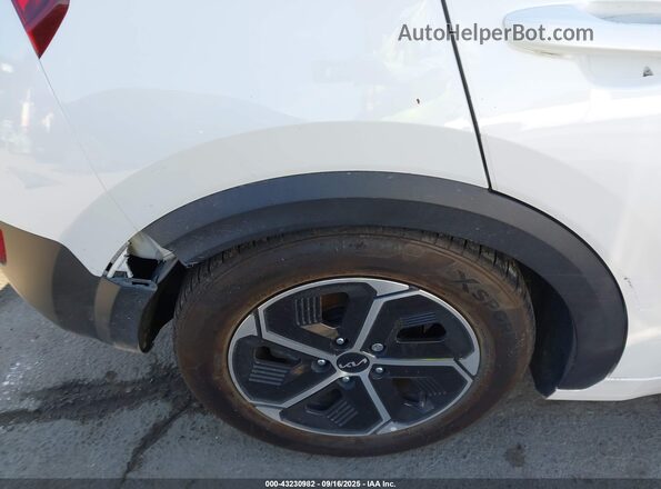 KNDCS3LF9P5055780 2023 KIA NIRO PLUG-IN HYBRID White 