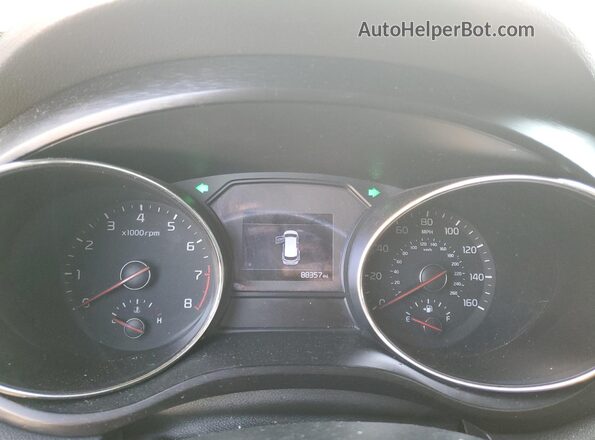 KNDMB5C12L6637034 2020 KIA SEDONA White Widok zestawu wskaźników