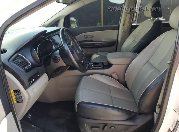KNDMB5C12L6637034 2020 KIA SEDONA White Widok wnętrza z przodu