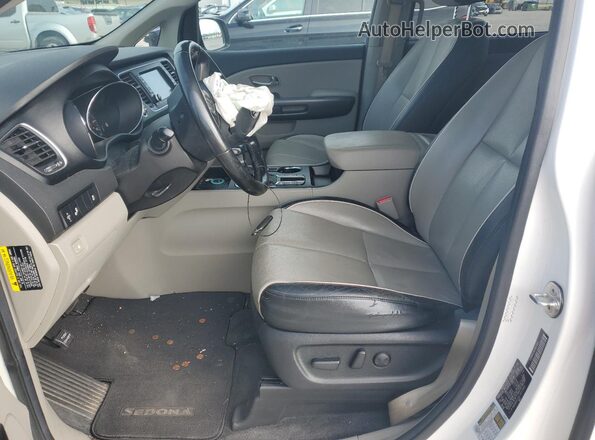 KNDMB5C14L6615908 2020 KIA SEDONA White Widok wnętrza z przodu