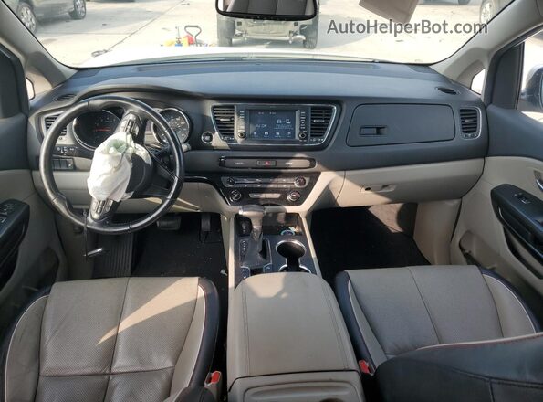 KNDMB5C14L6615908 2020 KIA SEDONA White Widok deski rozdzielczej