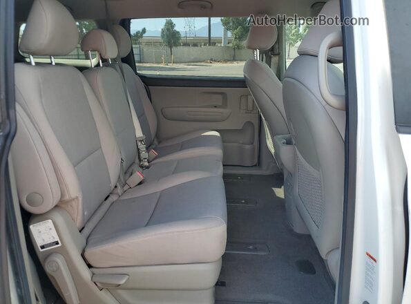 KNDMB5C18L6623574 2020 KIA SEDONA White Widok wnętrza z tyłu