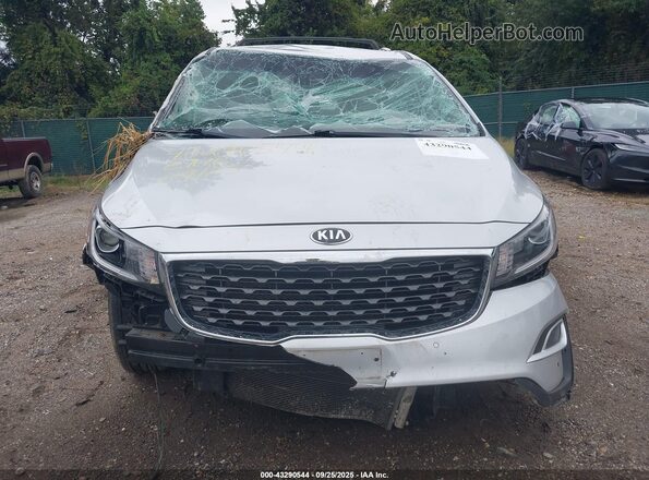 KNDMB5C19L6591623 2020 KIA SEDONA Silver უკანა სალონის ხედი
