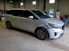 2018 Kia Sedona Ex Серебряный vin: KNDMC5C13J6352370