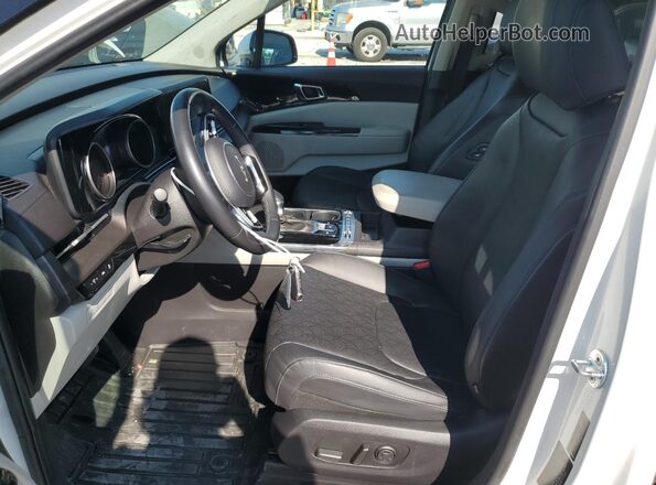 KNDNE5H36N6067886 2022 KIA CARNIVAL Белый Вид салона спереди