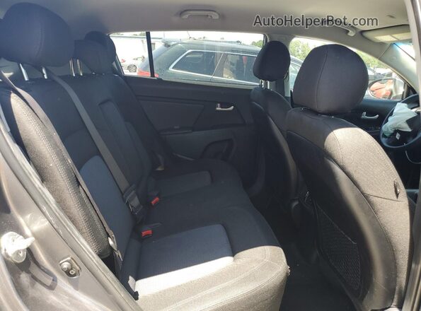KNDPB3AC6G7822595 2016 KIA SPORTAGE Silver Widok wnętrza z tyłu