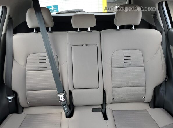 KNDPM3AC6J7422831 2018 KIA SPORTAGE Gray Հետևի նստատեղերի տեսք
