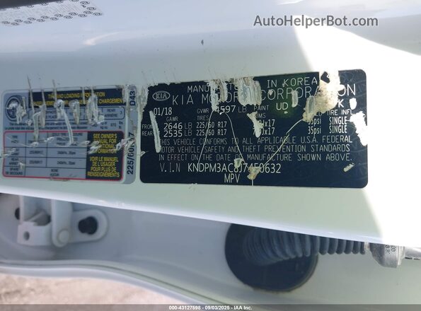 KNDPM3AC8J7450632 2018 KIA SPORTAGE White Engine compartment view