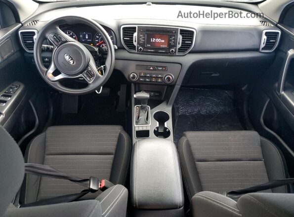 KNDPMCAC6J7400778 2018 KIA SPORTAGE Серый Вид панели приборов
