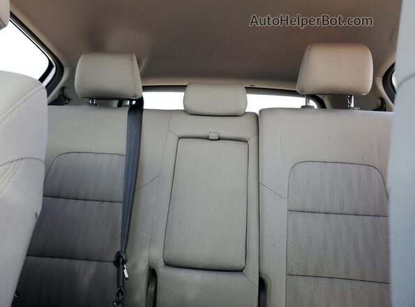 KNDPMCAC8H7075478 2017 KIA SPORTAGE Белый Вид задних сидений