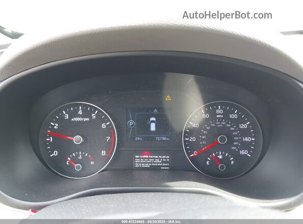 KNDPNCAC6J7374034 2018 KIA SPORTAGE Серебряный Вид задней части салона