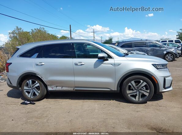 KNDRHDLG7R5236158 2024 KIA SORENTO HYBRID Silver Widok wnętrza z tyłu