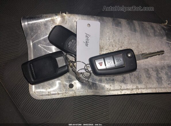 KNMAT2MV9GP666823 2016 NISSAN ROGUE Green Vista del salpicadero