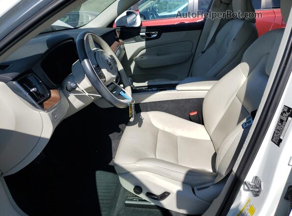 LYV102RK5KB209440 2019 VOLVO XC60 White Սալոնի դիմացի տեսք