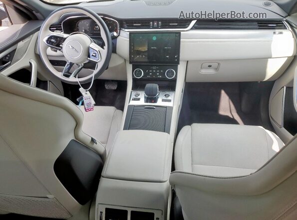 SADCT2EX5SA746306 2025 JAGUAR F-PACE Charcoal Dashboard view