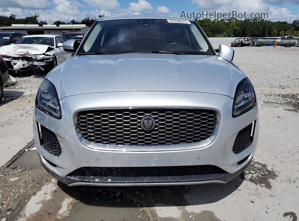 SADFJ2FX8J1Z29747 2018 JAGUAR E-PACE Серебряный Вид спереди
