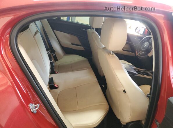 SAJAD4FX1JCP34331 2018 JAGUAR XF Red უკანა სავარძლების ხედი