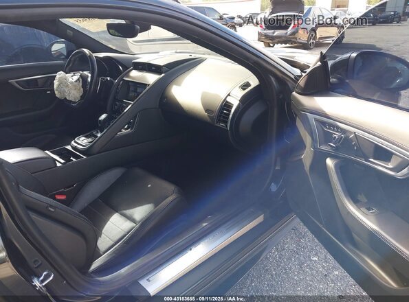 SAJDF1FVXJCK47908 2018 JAGUAR F-TYPE Черный Вид салона спереди