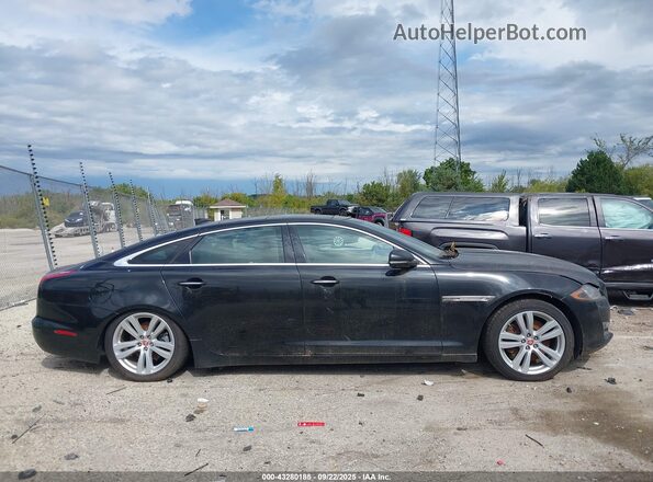 SAJWJ2GD4H8W04869 2017 JAGUAR XJ Black Widok wnętrza z tyłu