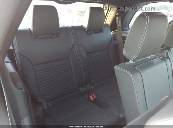 SALRT2EXXP2465182 2023 LAND ROVER DISCOVERY Синий 