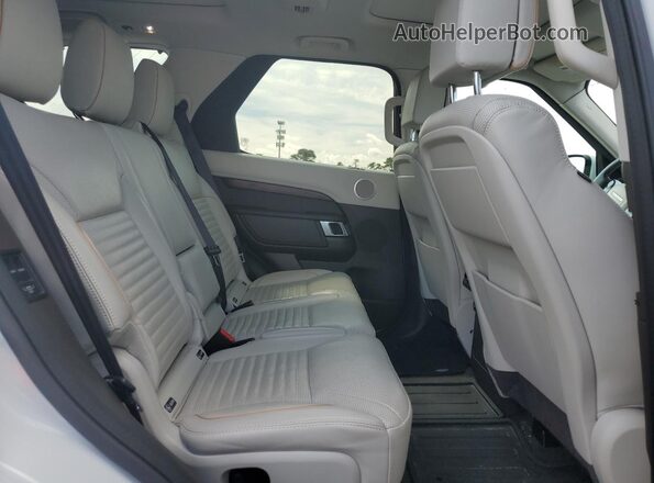 SALRT2RV3L2415095 2020 LAND ROVER DISCOVERY White Vista de los asientos traseros