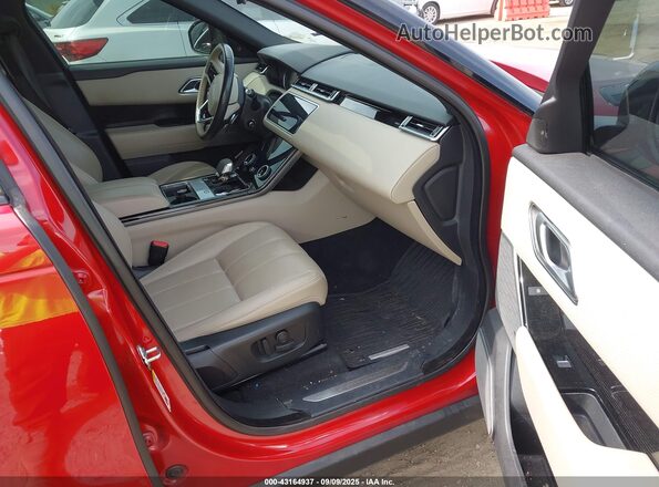 SALYT2EX1MA316687 2021 LAND ROVER RANGE ROVER VELAR Красный Вид салона спереди
