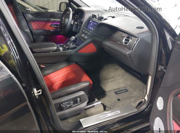SJAAR2ZVXMC038121 2021 BENTLEY BENTAYGA Черный Вид салона спереди