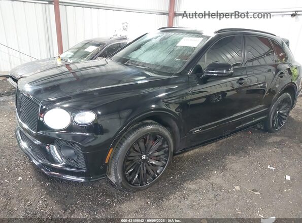 SJAAR2ZVXMC038121 2021 BENTLEY BENTAYGA Черный Передняя левая четверть