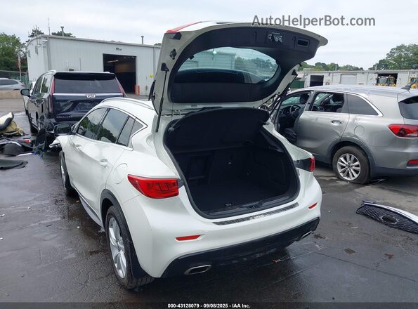 SJKCH5CP0JA050109 2018 INFINITI QX30 Белый Задняя левая четверть