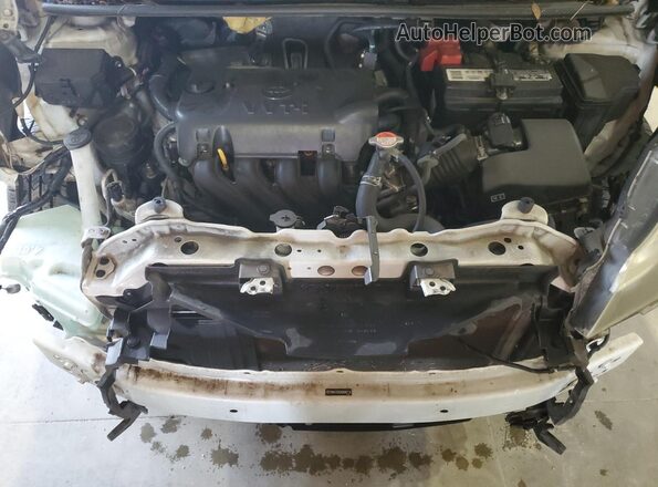 VNKKTUD39GA062116 2016 TOYOTA YARIS Белый Вид задней части салона