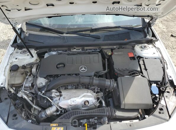 W1K3G4EB2MJ304821 2021 MERCEDES-BENZ A Белый Вид задней части салона