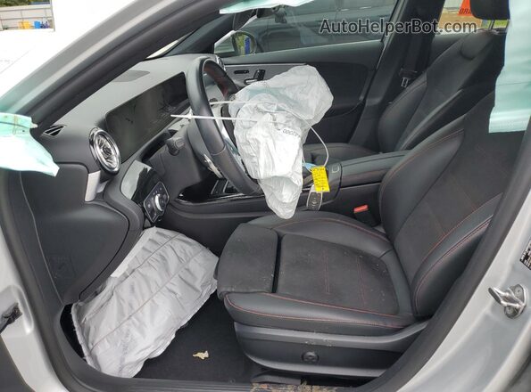 W1K3G4EB4NJ340673 2022 MERCEDES-BENZ A Silver წინა სალონის ხედი